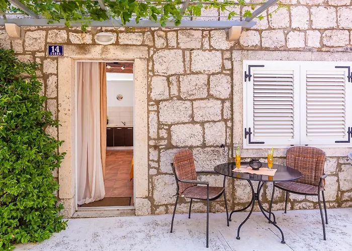 Apartman Daniela & Karlo Sobra