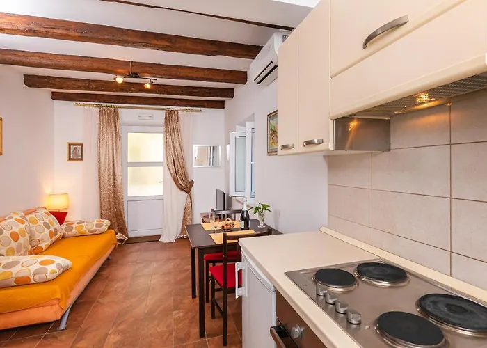 Apartman Daniela & Karlo Sobra