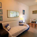 Apartments Daniela & Karlo Sobra
