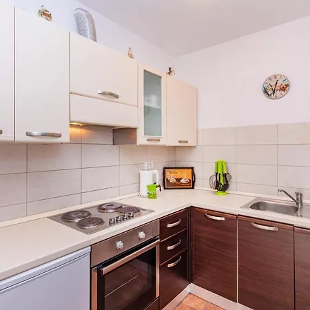 Daniela & Karlo Апартаменты *