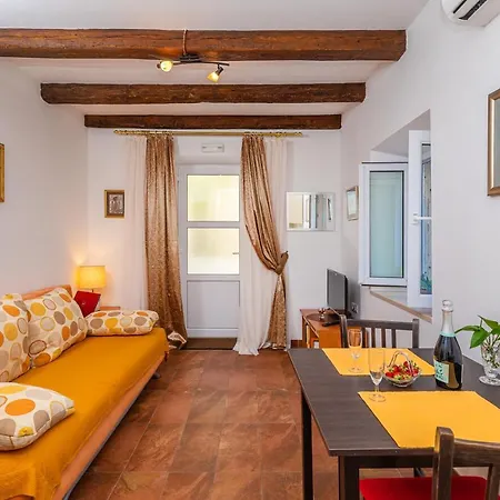 Апартаменты Daniela & Karlo Собра