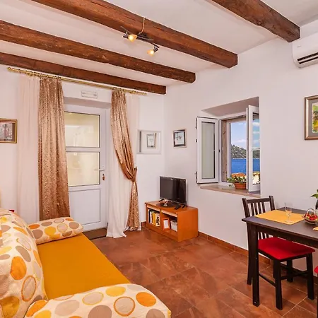 Apartments Daniela & Karlo Apartman