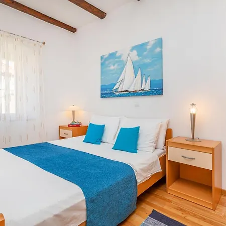 Апартаменты Daniela & Karlo Собра