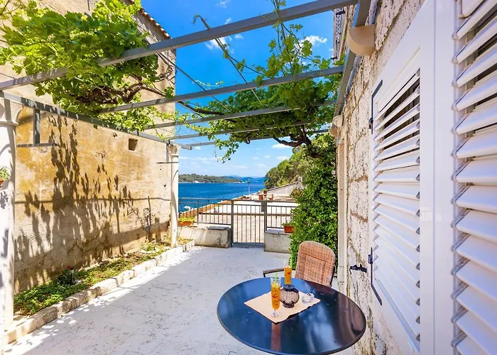 Daniela & Karlo Appartement Sobra